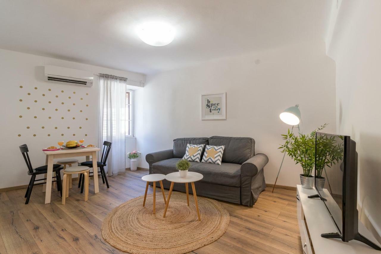 Central New Apartment Nonna Mara Rovinj Eksteriør billede